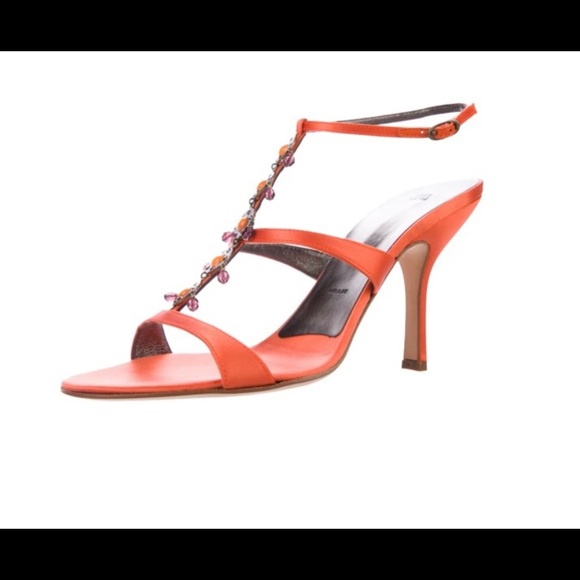 VERA WANG
Satin Embellished Sandals - Picture 3 of 5